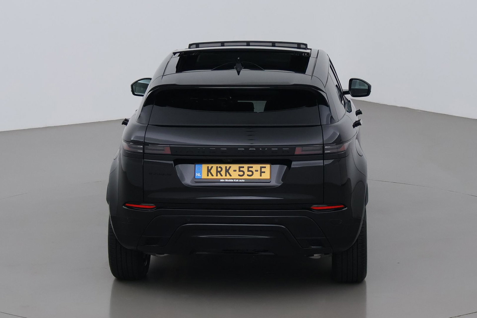 Land Rover Range Rover Evoque P270e PHEV Dynamic SE | Black Pack | Schuif/kanteldak | Trekhaak | ACC | 360° Camera