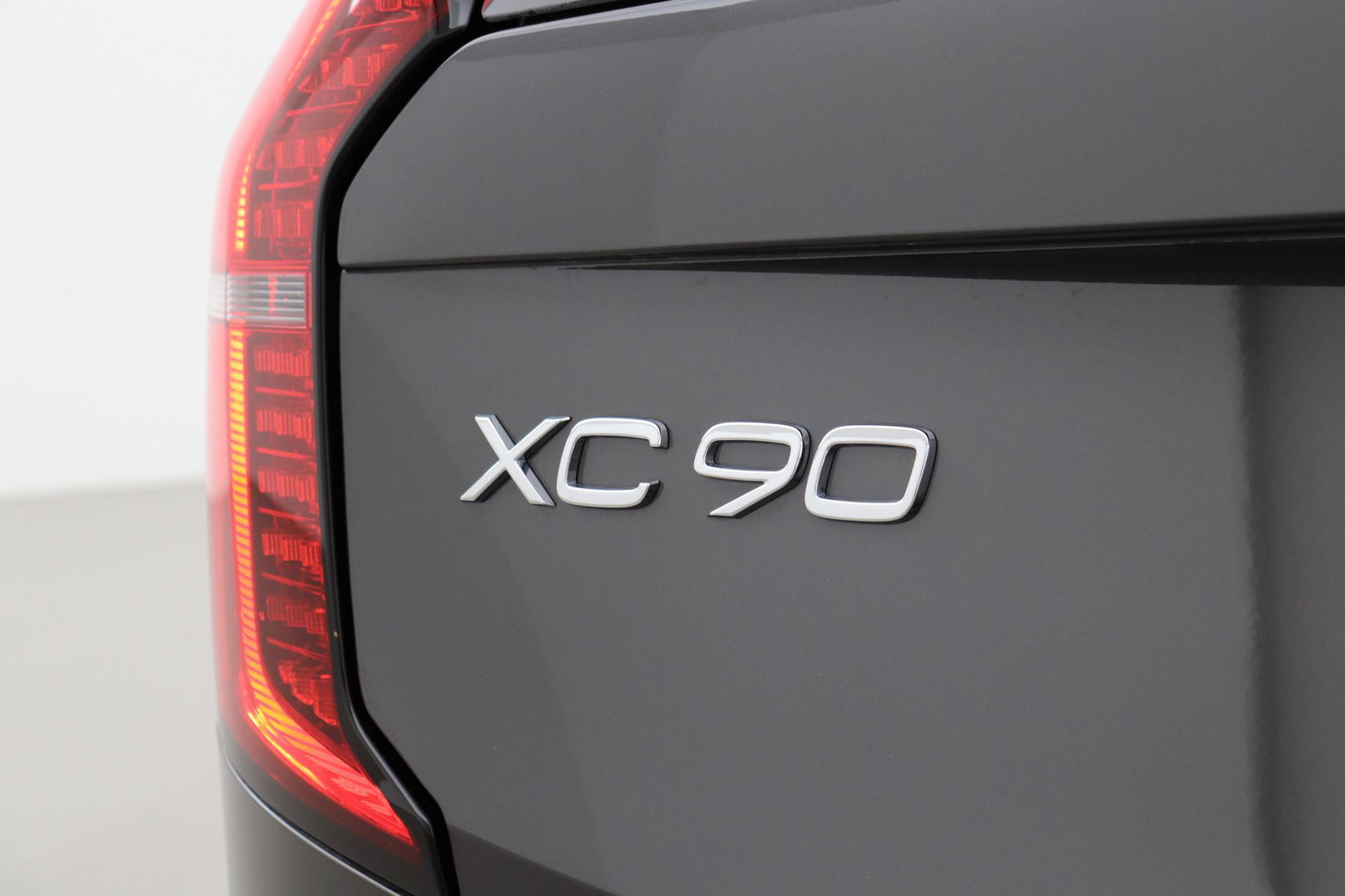 Volvo XC90 T8 Ultra Dark | Bowers&Wilkins | Massage | Panoramadak | 360° Camera | Head-Up | Stoelventilatie | ACC
