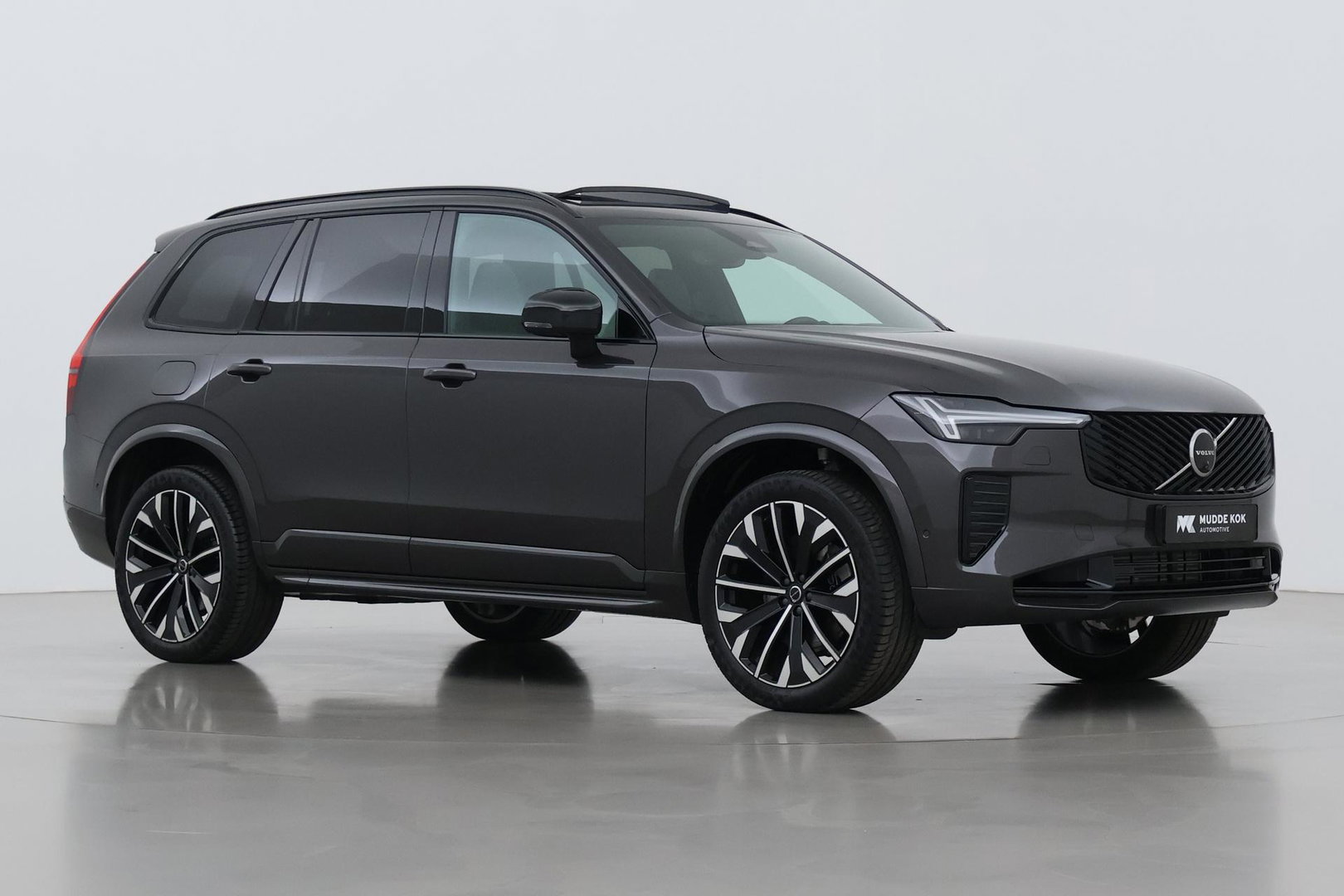 Volvo XC90 T8 Ultra Dark | Bowers&Wilkins | Massage | Panoramadak | 360° Camera | Head-Up | Stoelventilatie | ACC