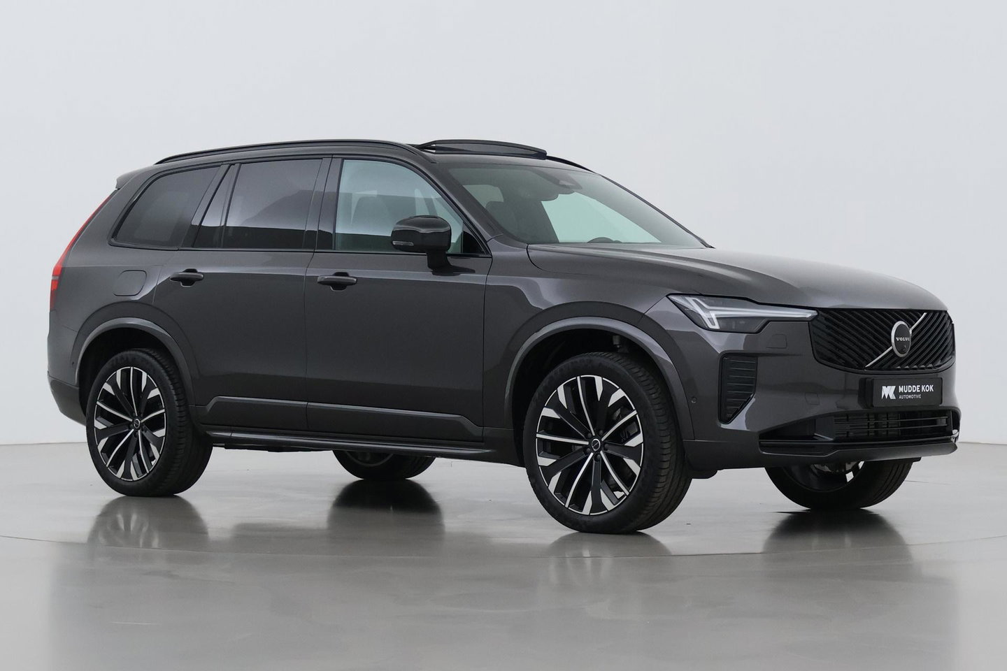 Volvo XC90 T8 Ultra Dark | Bowers&Wilkins | Massage | Panoramadak | 360° Camera | Head-Up | Stoelventilatie | ACC