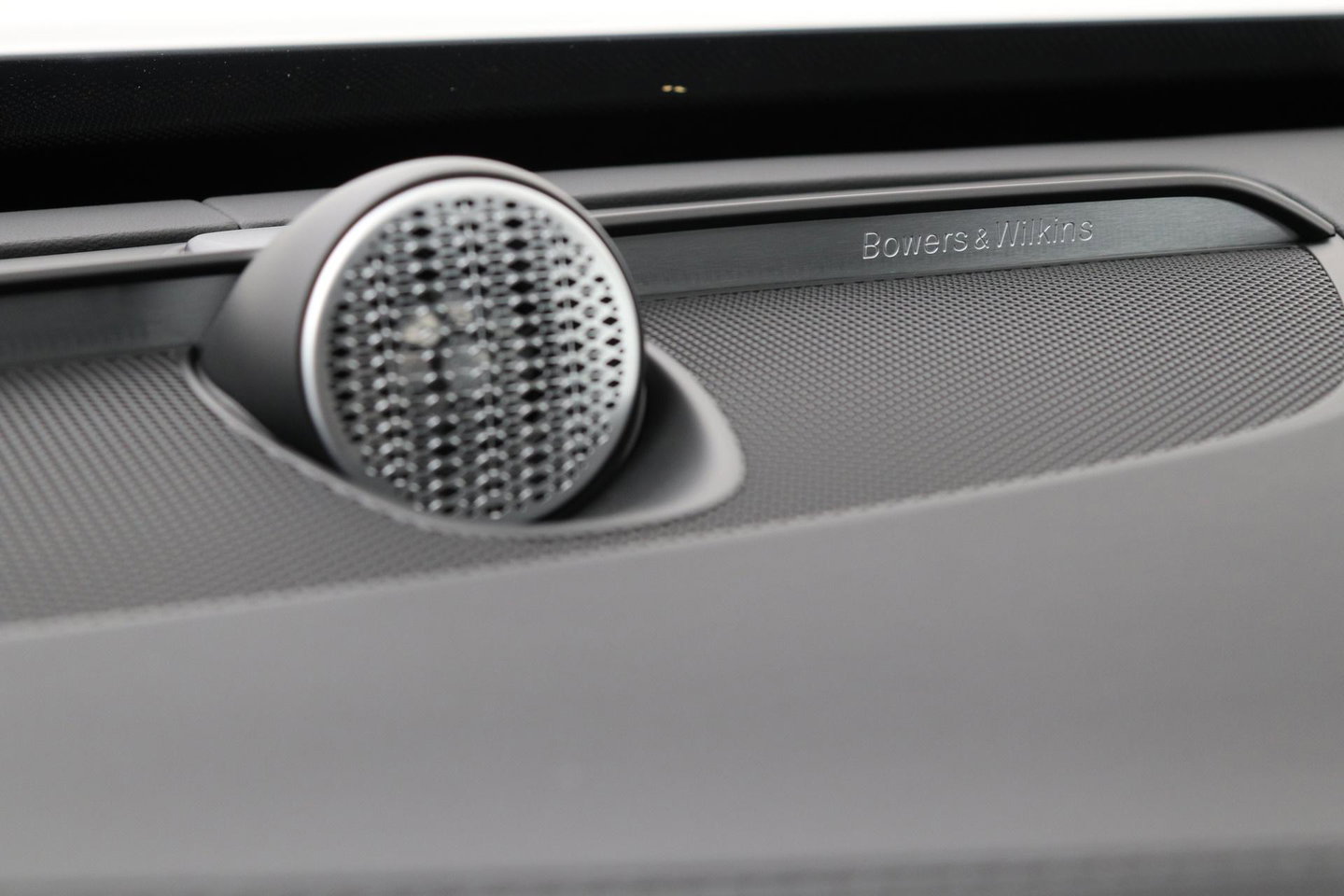 Volvo XC90 T8 Ultra Dark | Bowers&Wilkins | Massage | Panoramadak | 360° Camera | Head-Up | Stoelventilatie | ACC