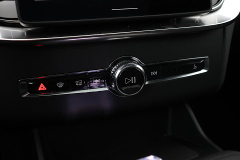 Volvo XC90 T8 Ultra Dark | Bowers&Wilkins | Massage | Panoramadak | 360° Camera | Head-Up | Stoelventilatie | ACC