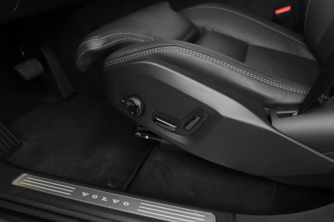 Volvo XC90 T8 Ultra Dark | Bowers&Wilkins | Massage | Panoramadak | 360° Camera | Head-Up | Stoelventilatie | ACC