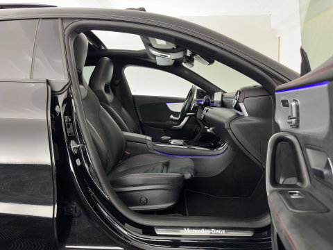 Mercedes-Benz CLA-Klasse Shooting Brake 250 e Business Solution AMG Limited (Plug-in) (INCL.BTW) Aut. *PANO | LEATHER-MICROFIBRE | MEMORY-PACK | MULTIBEAM-LED | BLIND-SPOT | HEATED-SPORTSEATS | AMBIENT-LIGHT | KEYLESS | DIGI-COCKPIT | DAB+ | NAVI-FULLMAP | CAMERA | PRIVACYGLAS
