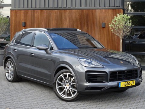 Porsche Cayenne 3.0 E-Hybrid 462PK / sportDesign / softclose / Bose / BTW / 360°