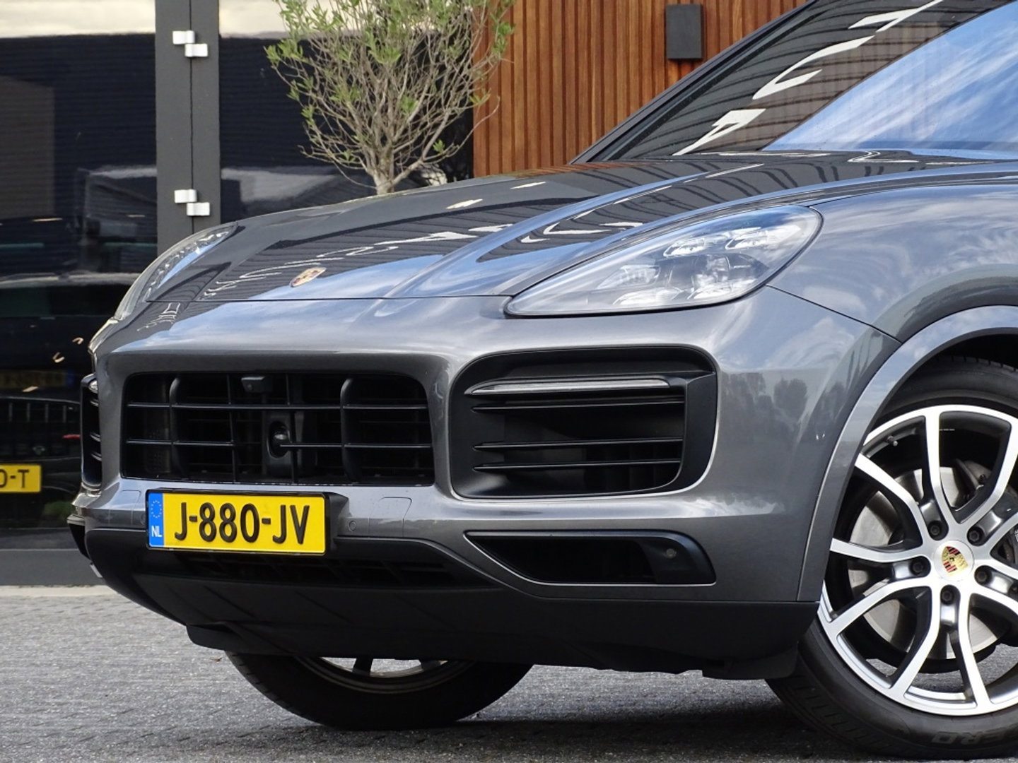 Porsche Cayenne 3.0 E-Hybrid 462PK / sportDesign / softclose / Bose / BTW / 360°