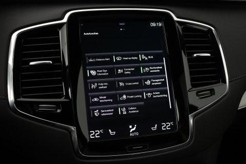 Volvo XC90 T8 Recharge R-Design | Luchtvering | Harman/Kardon | Stoelventilatie | Trekhaak | 22 inch