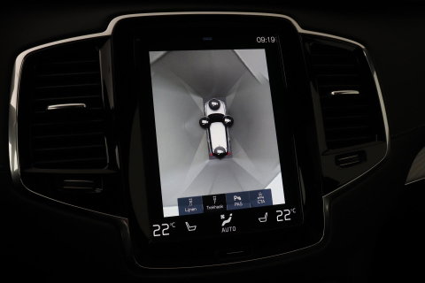 Volvo XC90 T8 Recharge R-Design | Luchtvering | Harman/Kardon | Stoelventilatie | Trekhaak | 22 inch