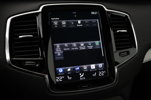 Volvo XC90 T8 Recharge R-Design | Luchtvering | Harman/Kardon | Stoelventilatie | Trekhaak | 22 inch