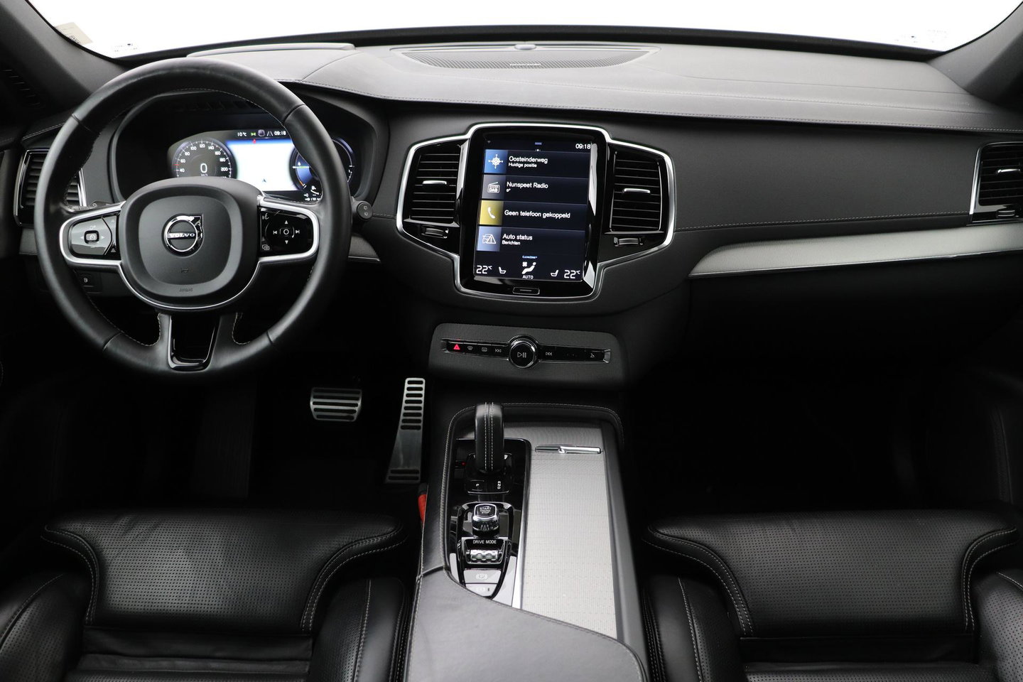 Volvo XC90 T8 Recharge R-Design | Luchtvering | Harman/Kardon | Stoelventilatie | Trekhaak | 22 inch