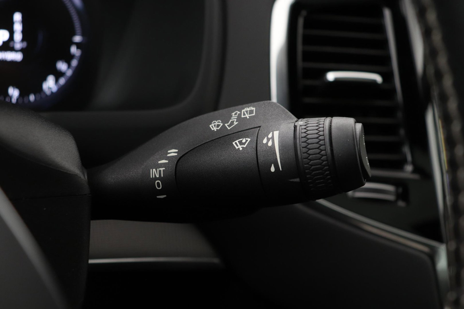 Volvo XC90 T8 Recharge R-Design | Luchtvering | Harman/Kardon | Stoelventilatie | Trekhaak | 22 inch