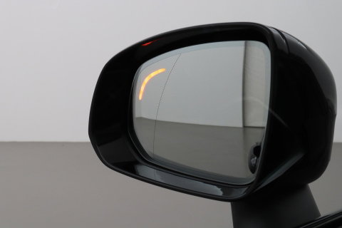 Volvo XC90 T8 Recharge R-Design | Luchtvering | Harman/Kardon | Stoelventilatie | Trekhaak | 22 inch