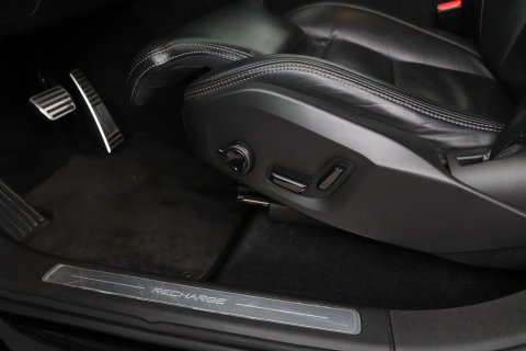 Volvo XC90 T8 Recharge R-Design | Luchtvering | Harman/Kardon | Stoelventilatie | Trekhaak | 22 inch
