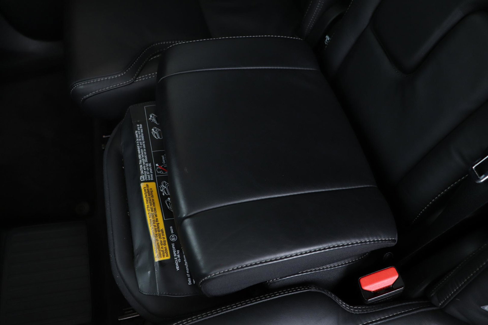 Volvo XC90 T8 Recharge R-Design | Luchtvering | Harman/Kardon | Stoelventilatie | Trekhaak | 22 inch
