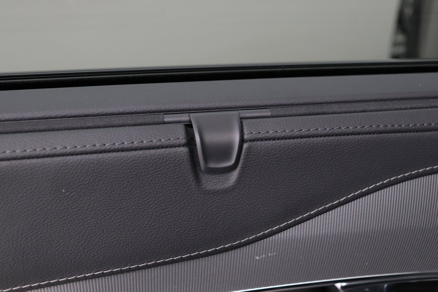 Volvo XC90 T8 Recharge R-Design | Luchtvering | Harman/Kardon | Stoelventilatie | Trekhaak | 22 inch
