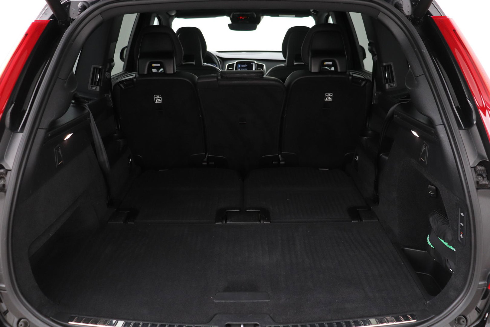 Volvo XC90 T8 Recharge R-Design | Luchtvering | Harman/Kardon | Stoelventilatie | Trekhaak | 22 inch