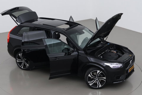 Volvo XC90 T8 Recharge R-Design | Luchtvering | Harman/Kardon | Stoelventilatie | Trekhaak | 22 inch