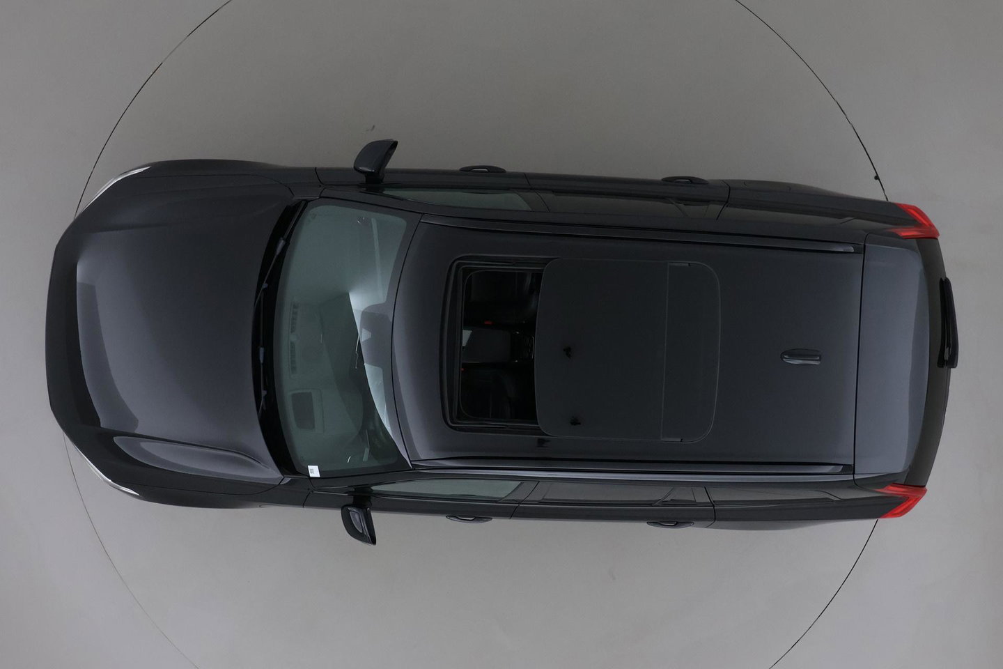 Volvo XC90 T8 Recharge R-Design | Luchtvering | Harman/Kardon | Stoelventilatie | Trekhaak | 22 inch