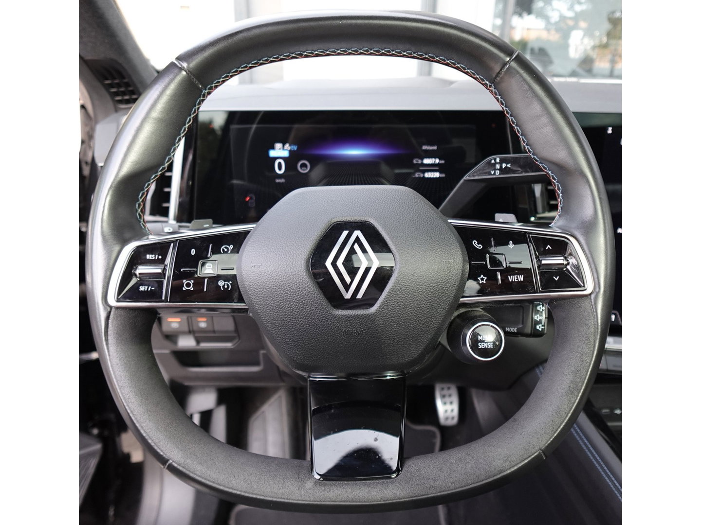 Renault Austral 1.2 E-Tech full hybrid 200 Evolution PANO HUD CAM
