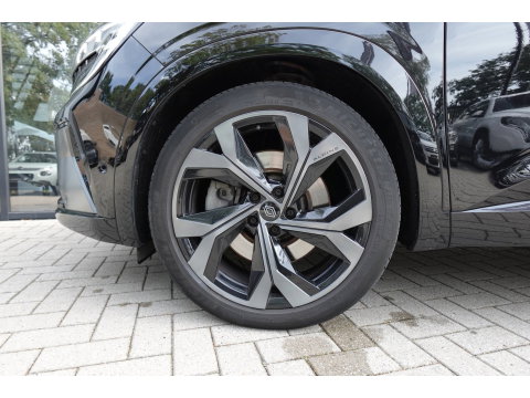 Renault Austral 1.2 E-Tech full hybrid 200 Evolution PANO HUD CAM