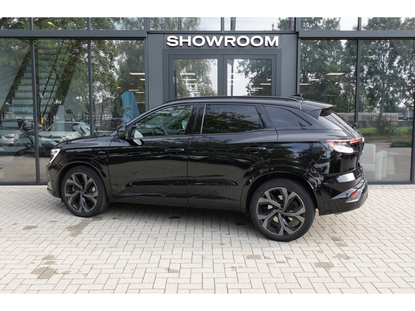Renault Austral 1.2 E-Tech full hybrid 200 Evolution PANO HUD CAM