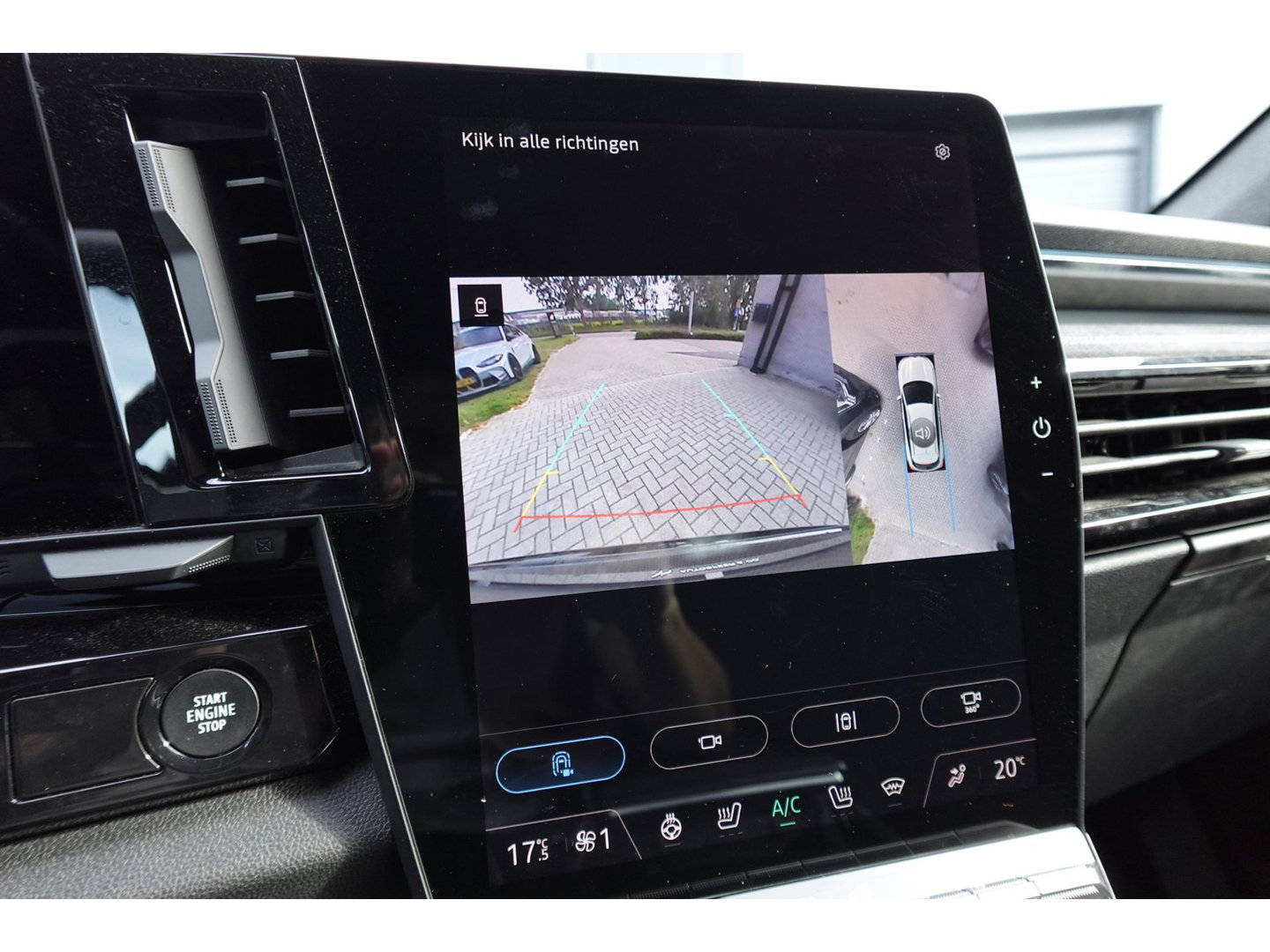 Renault Austral 1.2 E-Tech full hybrid 200 Evolution PANO HUD CAM