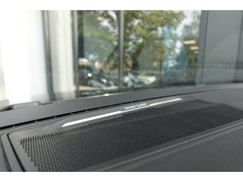 Renault Austral 1.2 E-Tech full hybrid 200 Evolution PANO HUD CAM