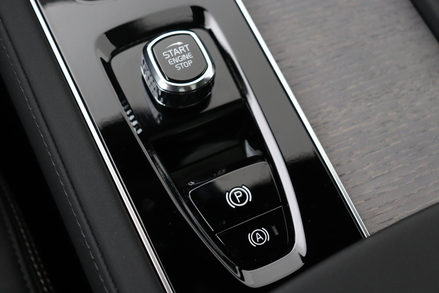 Volvo XC90 T8 Ultra Bright | Bowers&Wilkins | Panoramadak | 360° Camera | Massage | Head-Up | Stoelventilatie | ACC