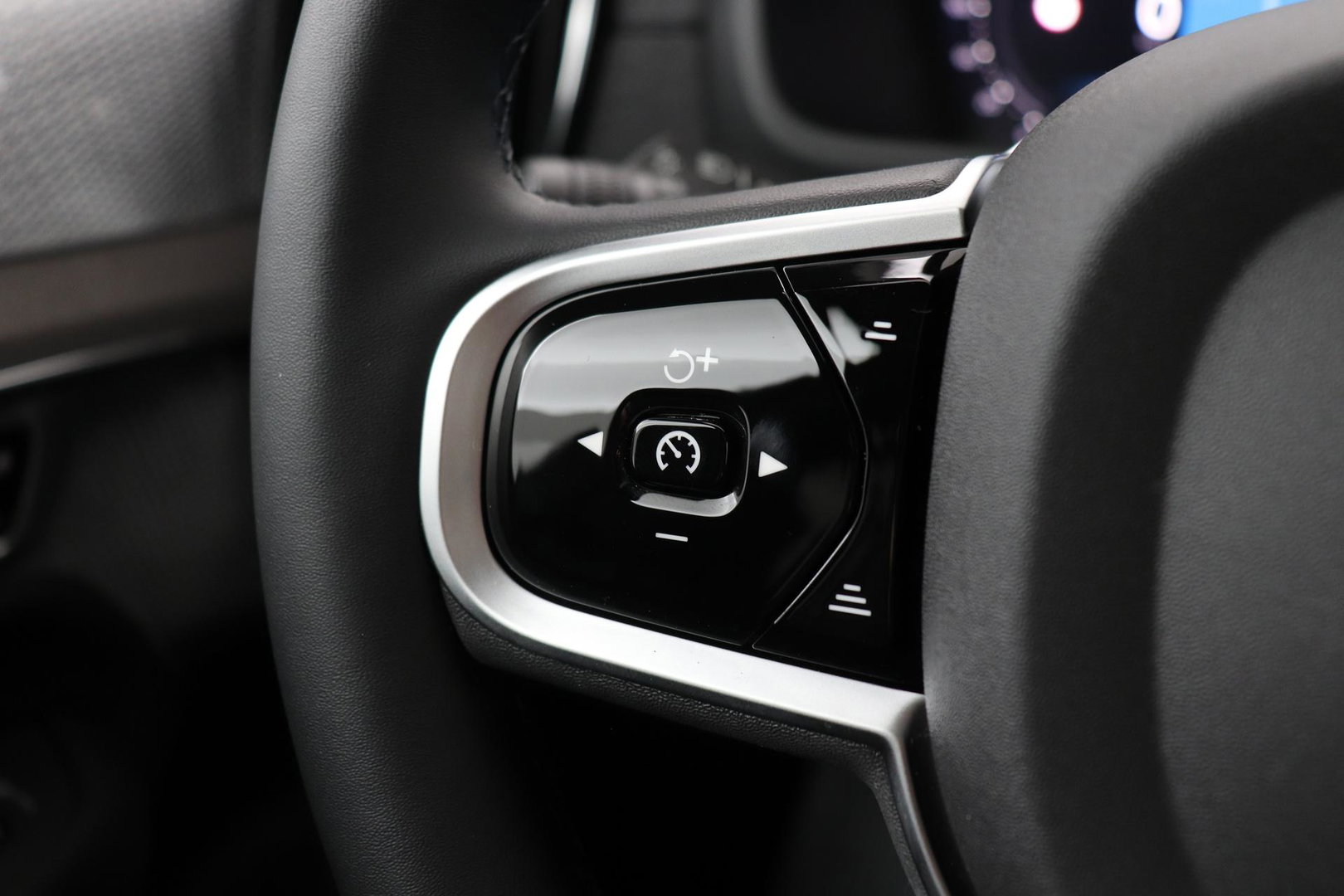 Volvo XC90 T8 Ultra Bright | Bowers&Wilkins | Panoramadak | 360° Camera | Massage | Head-Up | Stoelventilatie | ACC
