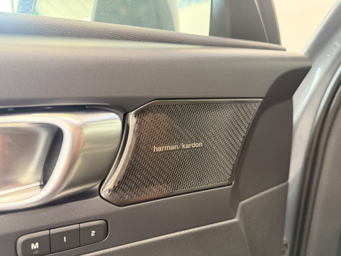 Volvo XC40 1.5 T5 Recharge Ultimate Bright ACC Elec. achterklep Harman/Kardon 24 Maanden garantie* (Vraag naar de voorwaarden)
