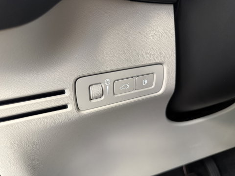 Volvo XC40 1.5 T5 Recharge Ultimate Bright ACC Elec. achterklep Harman/Kardon 24 Maanden garantie* (Vraag naar de voorwaarden)