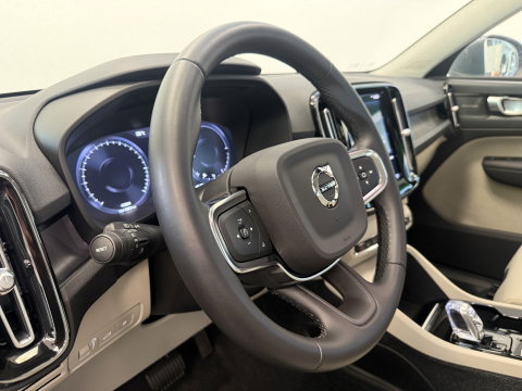 Volvo XC40 1.5 T5 Recharge Ultimate Bright ACC Elec. achterklep Harman/Kardon 24 Maanden garantie* (Vraag naar de voorwaarden)