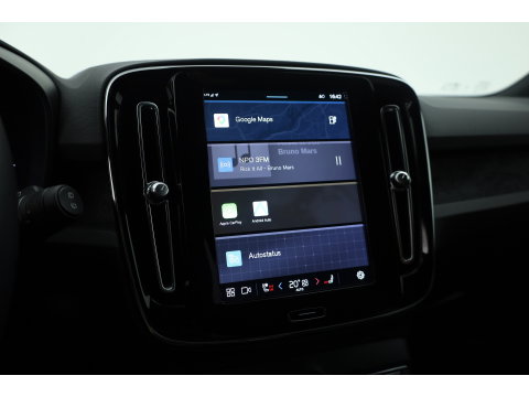 Volvo XC40 Single Motor Extended Range Plus 82 kWh | Rijklaar! | Dig. Cockpit | Bliss | Pilot Assist | Stuur- Stoelverw. | Camera+PDC | Google | App.Connect | Elek. Klep | Led | LM V