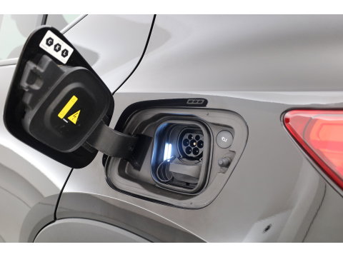 Volvo XC40 Single Motor Extended Range Plus 82 kWh | Rijklaar! | Dig. Cockpit | Bliss | Pilot Assist | Stuur- Stoelverw. | Camera+PDC | Google | App.Connect | Elek. Klep | Led | LM V