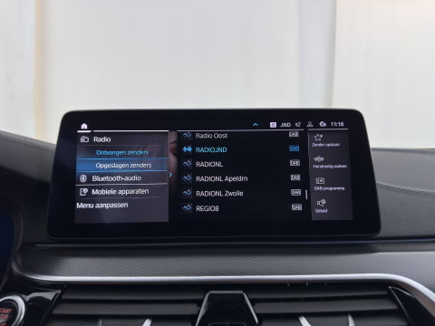 BMW 5 Serie Touring 530e Business Edition Plus M-Sportpack (Plug-in) (INCL.BTW) *HEAD-UP | LEATHER | LASER-LED | ADAPTIVE-CRUISE | BLIND-SPOT | MEMORY-PACK | DIGI-COCKPIT | HIFI-SOUND | CAMERA | NAVI-FULLMAP | PRIVACY-GLASS | SHIFT-PADDLES | AMBIENT-LIGHT | 18