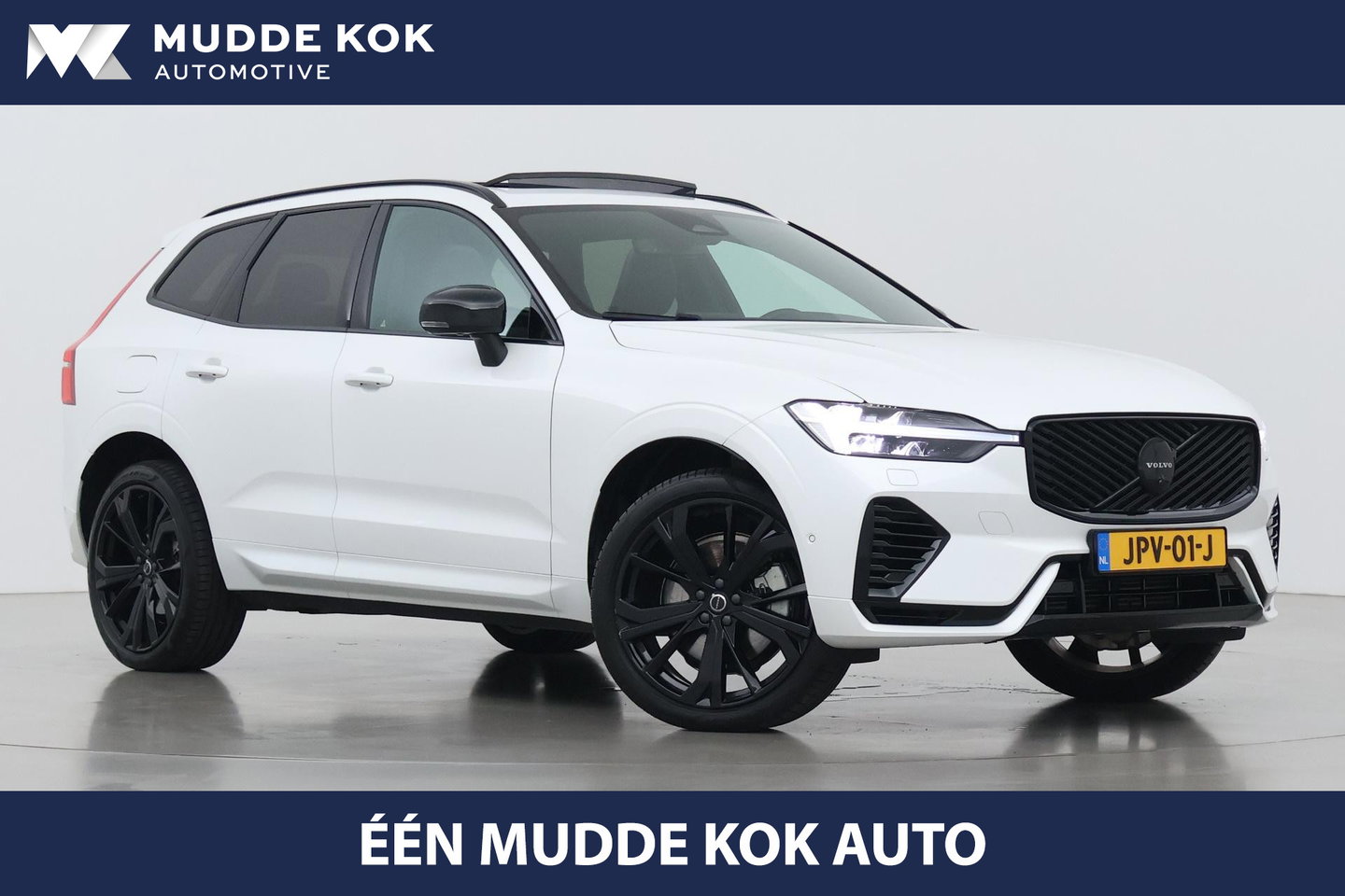 Volvo XC60 T6 Ultra Black Edition | Harman/Kardon | Panoramadak | ACC | Trekhaak | 360° Camera | Stoel+Stuurverwarming | 21 Inch
