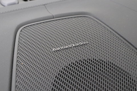 Volvo XC60 T6 Ultra Black Edition | Harman/Kardon | Panoramadak | ACC | Trekhaak | 360° Camera | Stoel+Stuurverwarming | 21 Inch