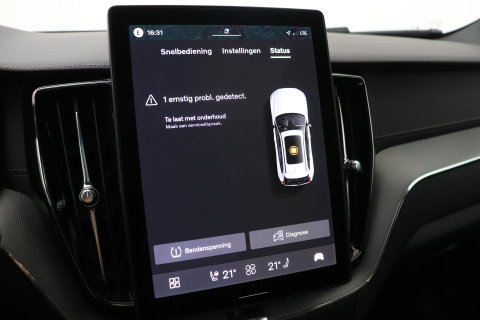 Volvo XC60 T6 Ultra Black Edition | Harman/Kardon | Panoramadak | ACC | Trekhaak | 360° Camera | Stoel+Stuurverwarming | 21 Inch