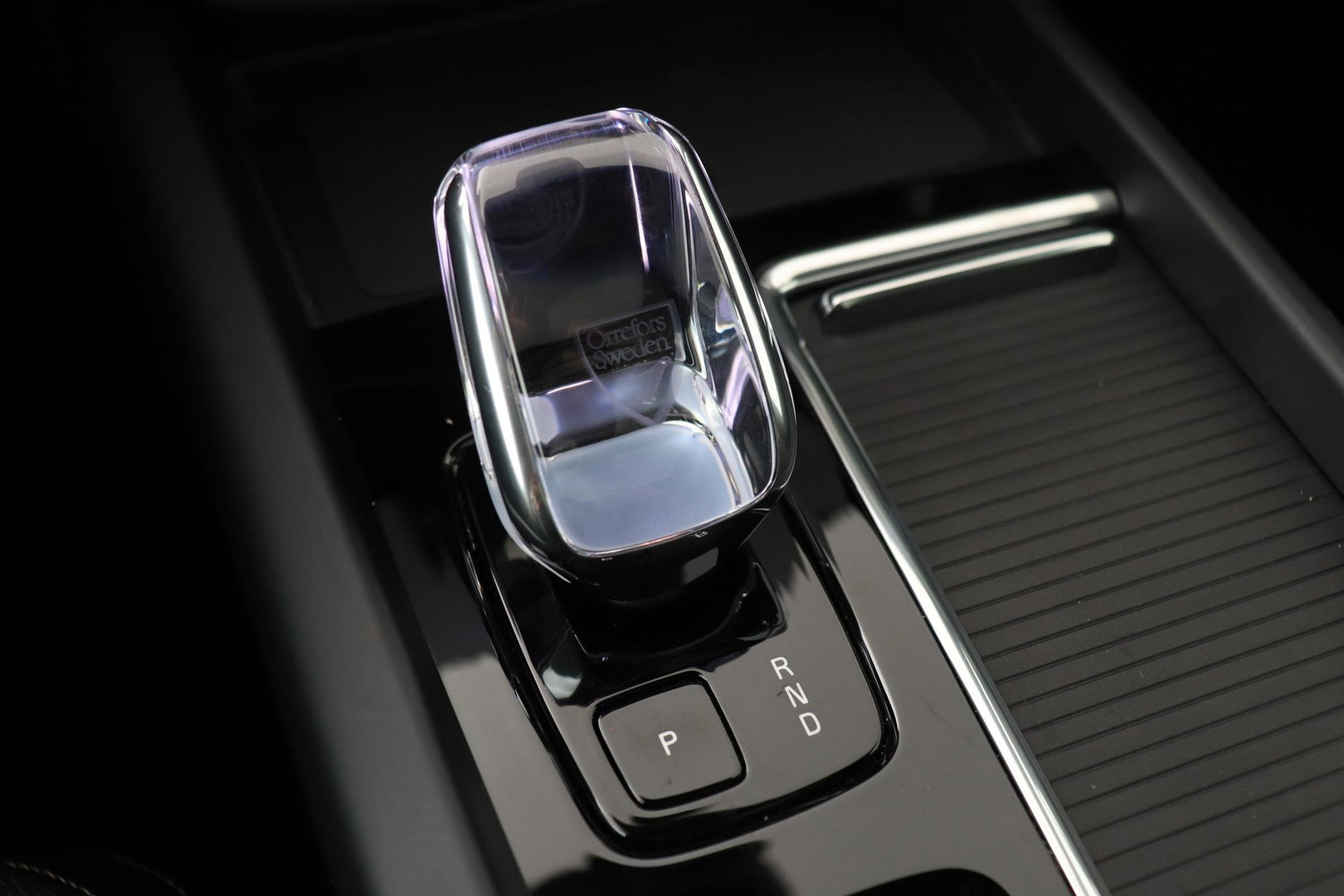 Volvo XC60 T6 Ultra Black Edition | Harman/Kardon | Panoramadak | ACC | Trekhaak | 360° Camera | Stoel+Stuurverwarming | 21 Inch