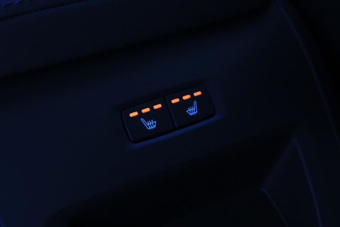 Volvo XC60 T6 Ultra Black Edition | Harman/Kardon | Panoramadak | ACC | Trekhaak | 360° Camera | Stoel+Stuurverwarming | 21 Inch