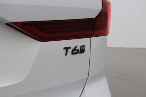 Volvo XC60 T6 Ultra Black Edition | Harman/Kardon | Panoramadak | ACC | Trekhaak | 360° Camera | Stoel+Stuurverwarming | 21 Inch