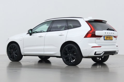 Volvo XC60 T6 Ultra Black Edition | Harman/Kardon | Panoramadak | ACC | Trekhaak | 360° Camera | Stoel+Stuurverwarming | 21 Inch