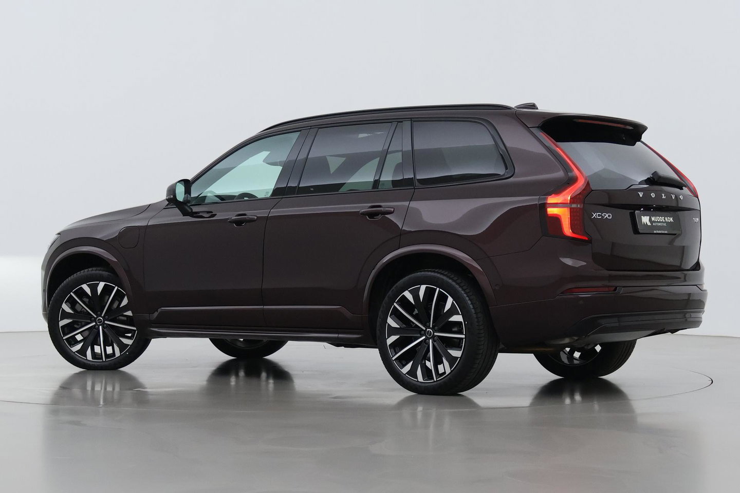 Volvo XC90 T8 Ultra Dark | Harman/Kardon | Trekhaak | Panoramadak | 360° Camera | Head-Up | Pilot Assist | 21 Inch