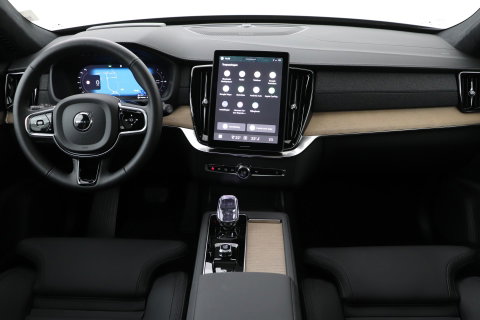 Volvo XC90 T8 Ultra Dark | Harman/Kardon | Trekhaak | Panoramadak | 360° Camera | Head-Up | Pilot Assist | 21 Inch