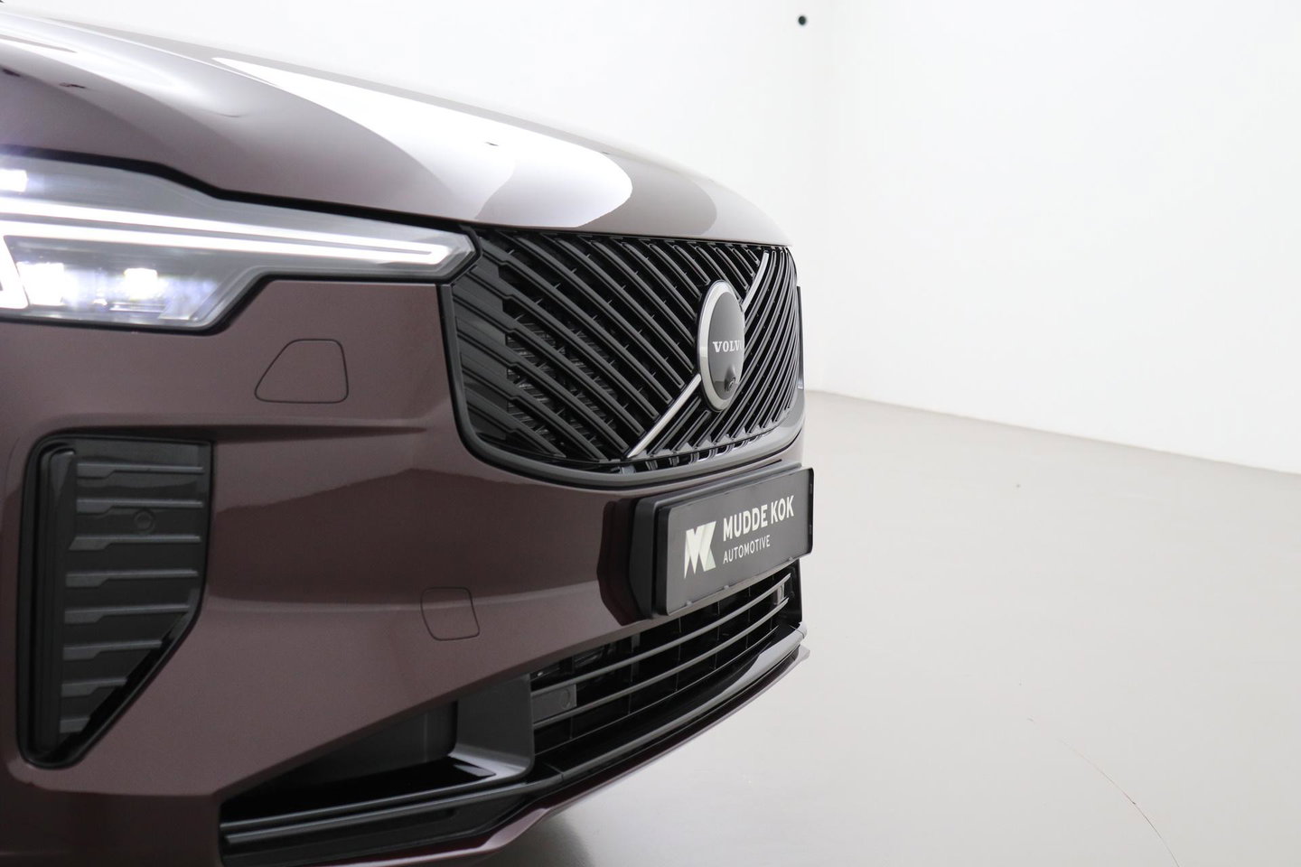 Volvo XC90 T8 Ultra Dark | Harman/Kardon | Trekhaak | Panoramadak | 360° Camera | Head-Up | Pilot Assist | 21 Inch