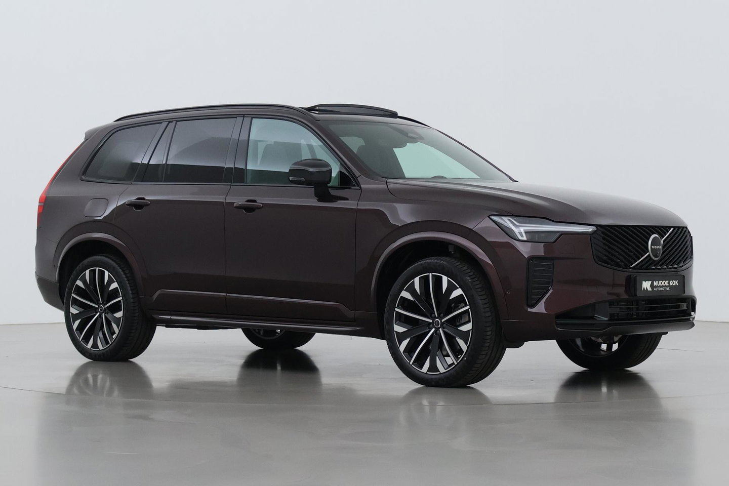 Volvo XC90 T8 Ultra Dark | Harman/Kardon | Trekhaak | Panoramadak | 360° Camera | Head-Up | Pilot Assist | 21 Inch