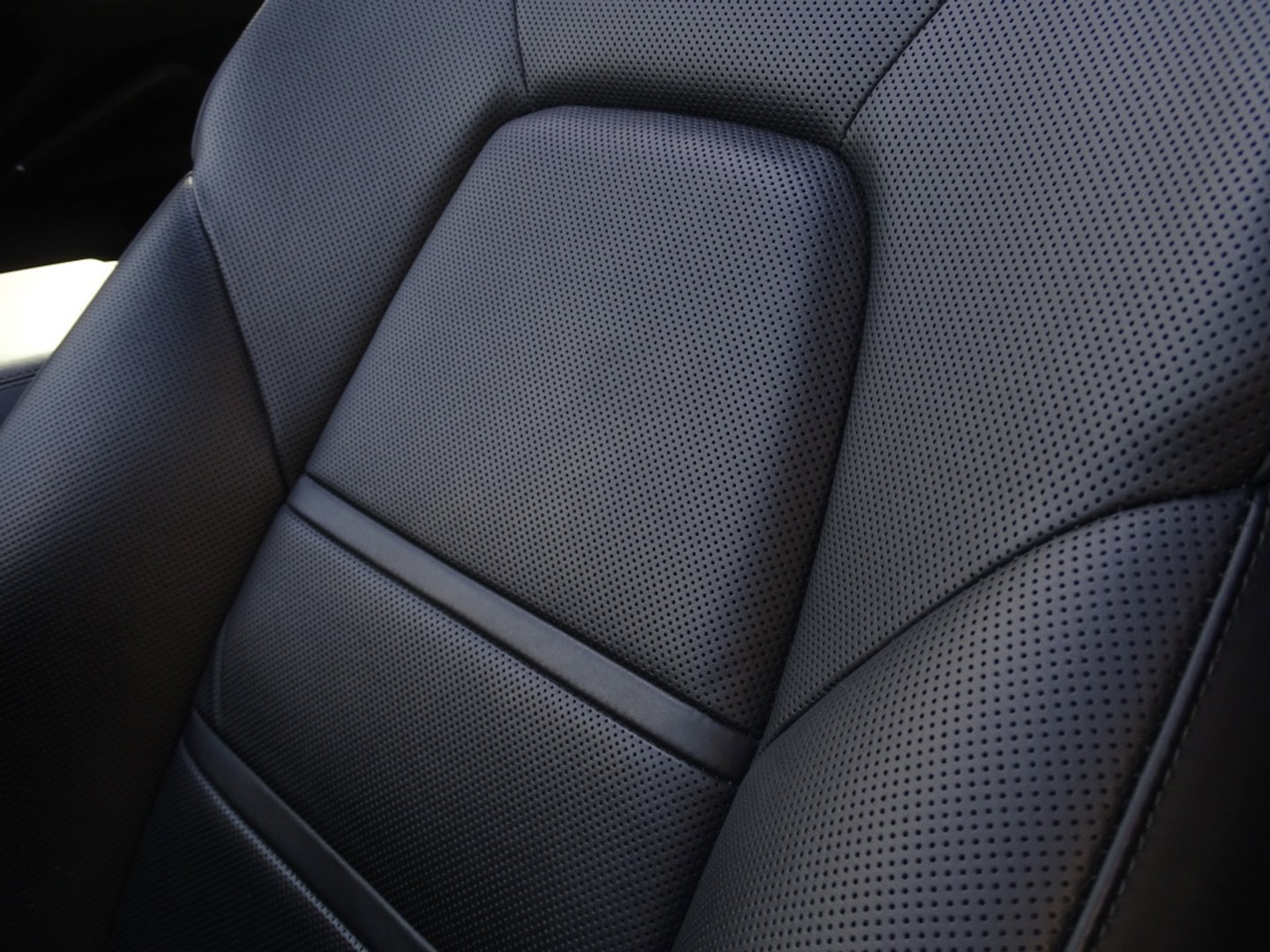Porsche Cayenne 3.0 E-Hybrid 462PK / sportDesign / softclose / Bose / BTW / 360°