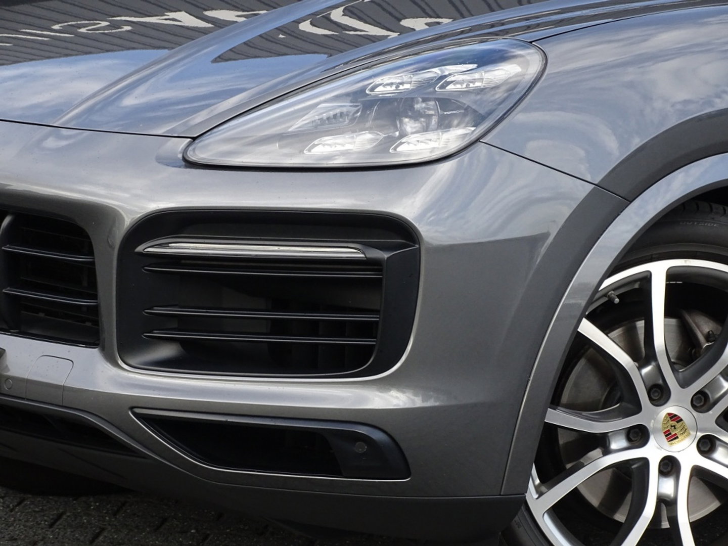 Porsche Cayenne 3.0 E-Hybrid 462PK / sportDesign / softclose / Bose / BTW / 360°