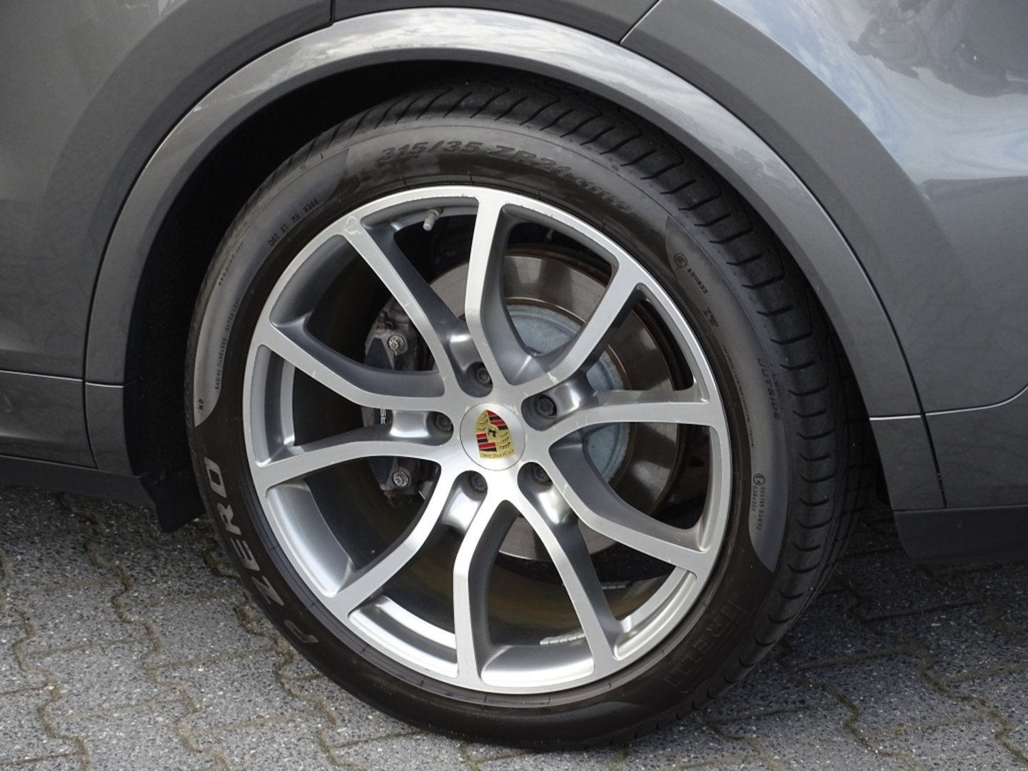 Porsche Cayenne 3.0 E-Hybrid 462PK / sportDesign / softclose / Bose / BTW / 360°