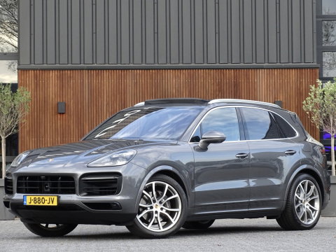 Porsche Cayenne 3.0 E-Hybrid 462PK / sportDesign / softclose / Bose / BTW / 360°